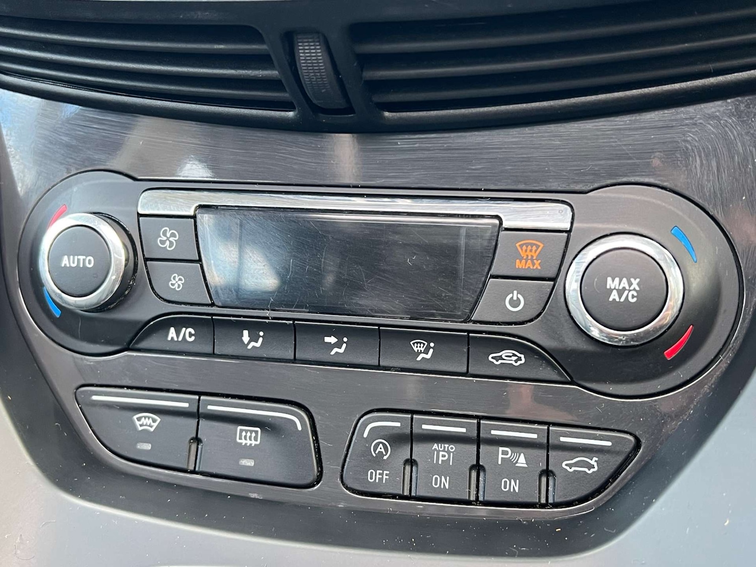 Used Ford Kuga 2016 for sale - 75985568: Photo 51