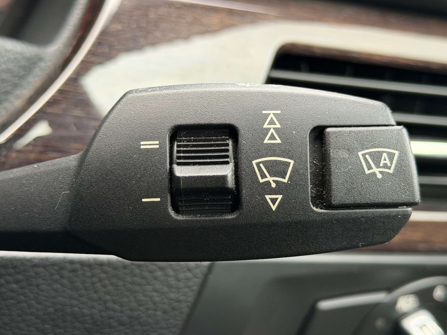 Used BMW 3 Series 2012 for sale - 77662822: Photo 63