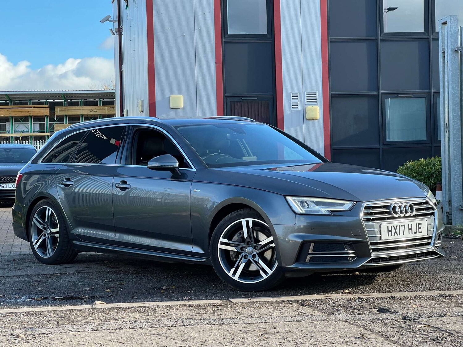 Used Audi A4 2017 for sale - 77626959: Photo 10