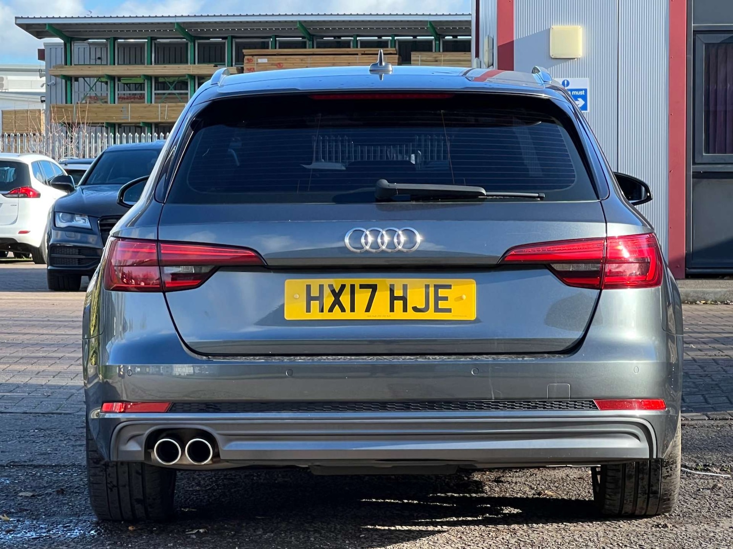 Used Audi A4 2017 for sale - 77626959: Photo 3