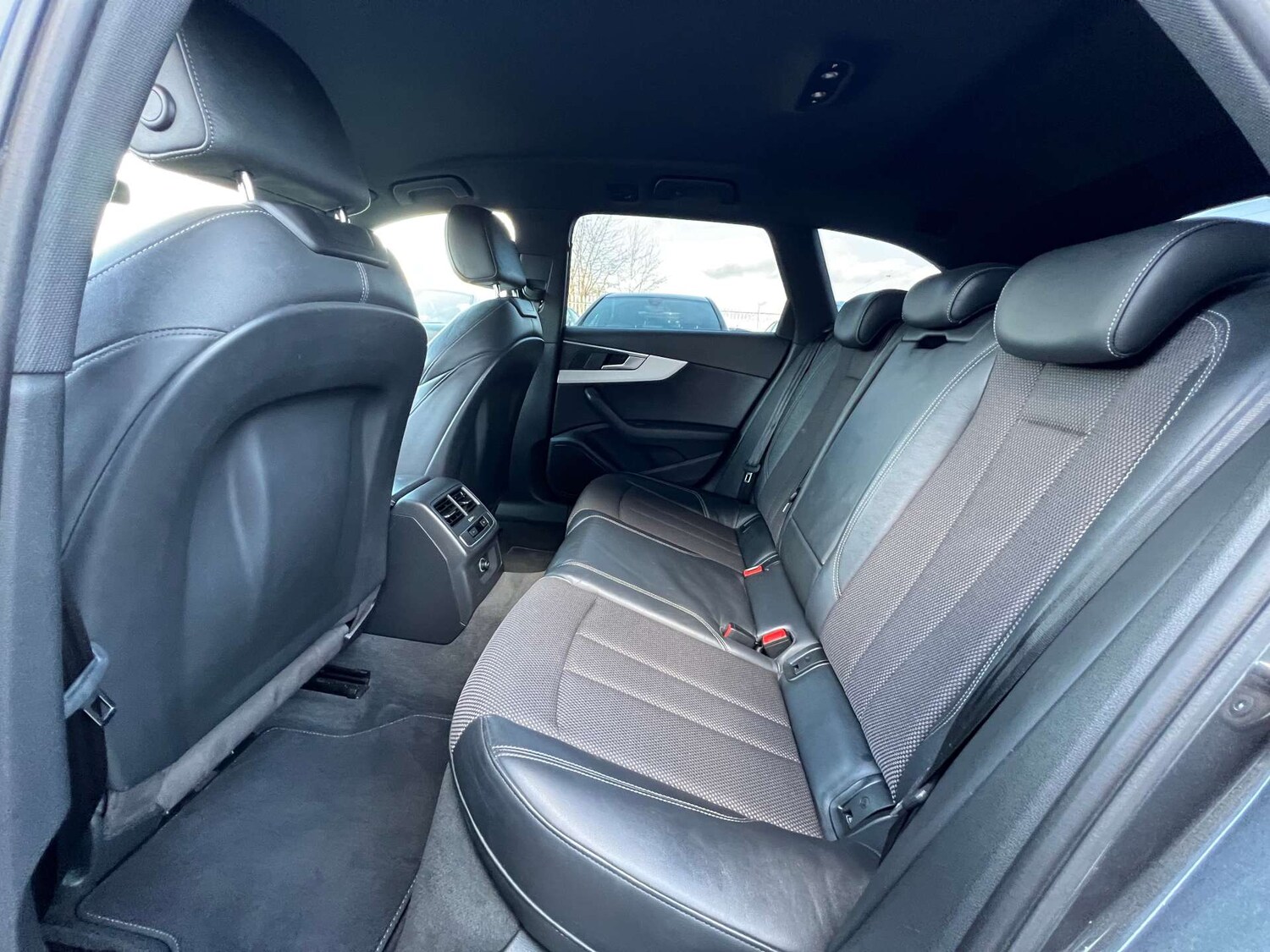 Used Audi A4 2017 for sale - 77626959: Photo 34