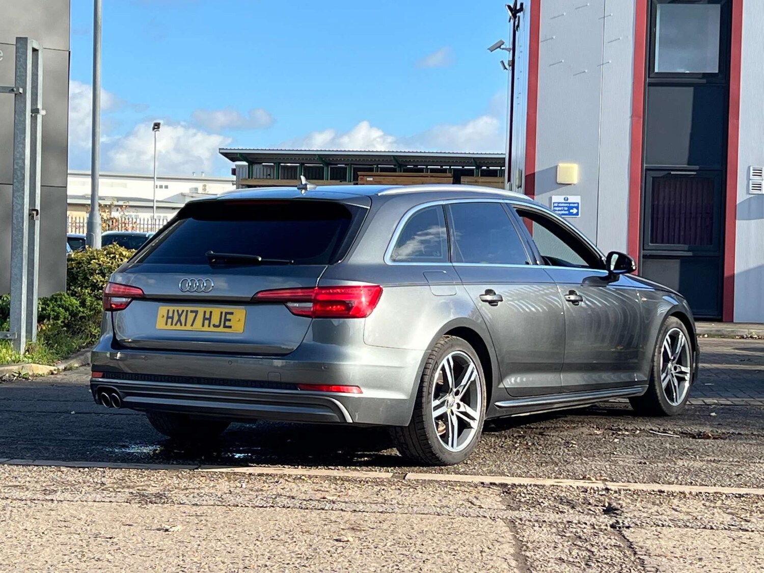 Used Audi A4 2017 for sale - 77626959: Photo 8