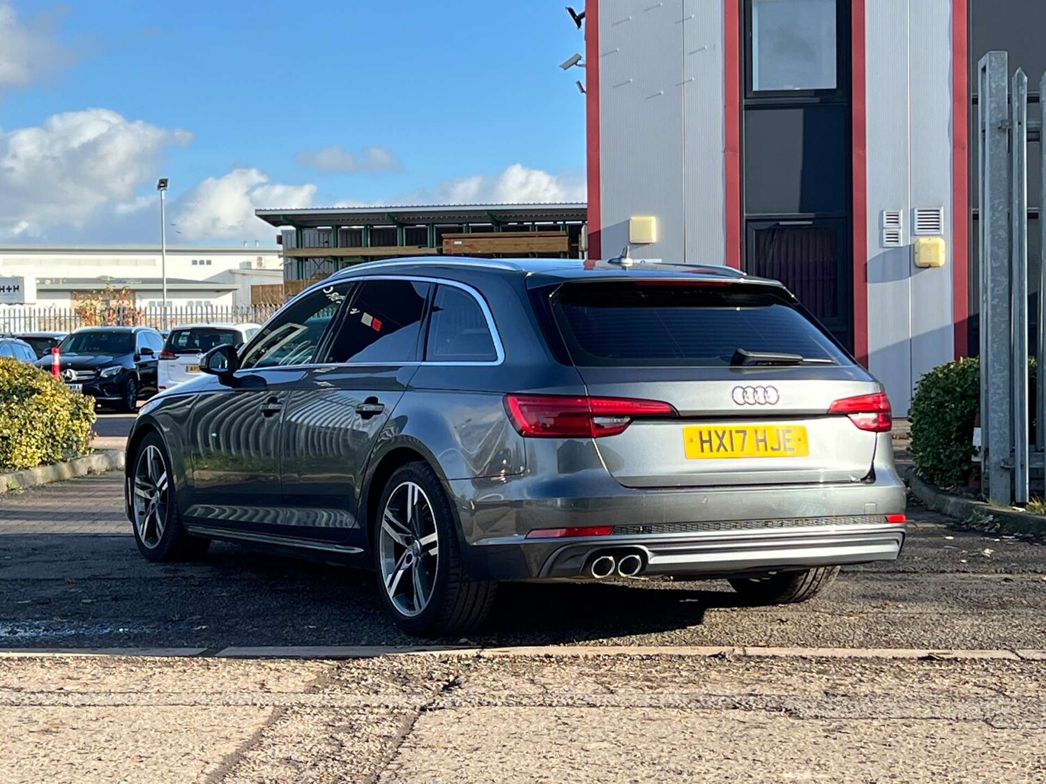 Used Audi A4 2017 for sale - 77626959: Photo 9