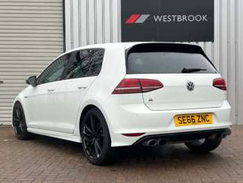 Used Volkswagen Golf 2017 for sale - 73344715: Photo