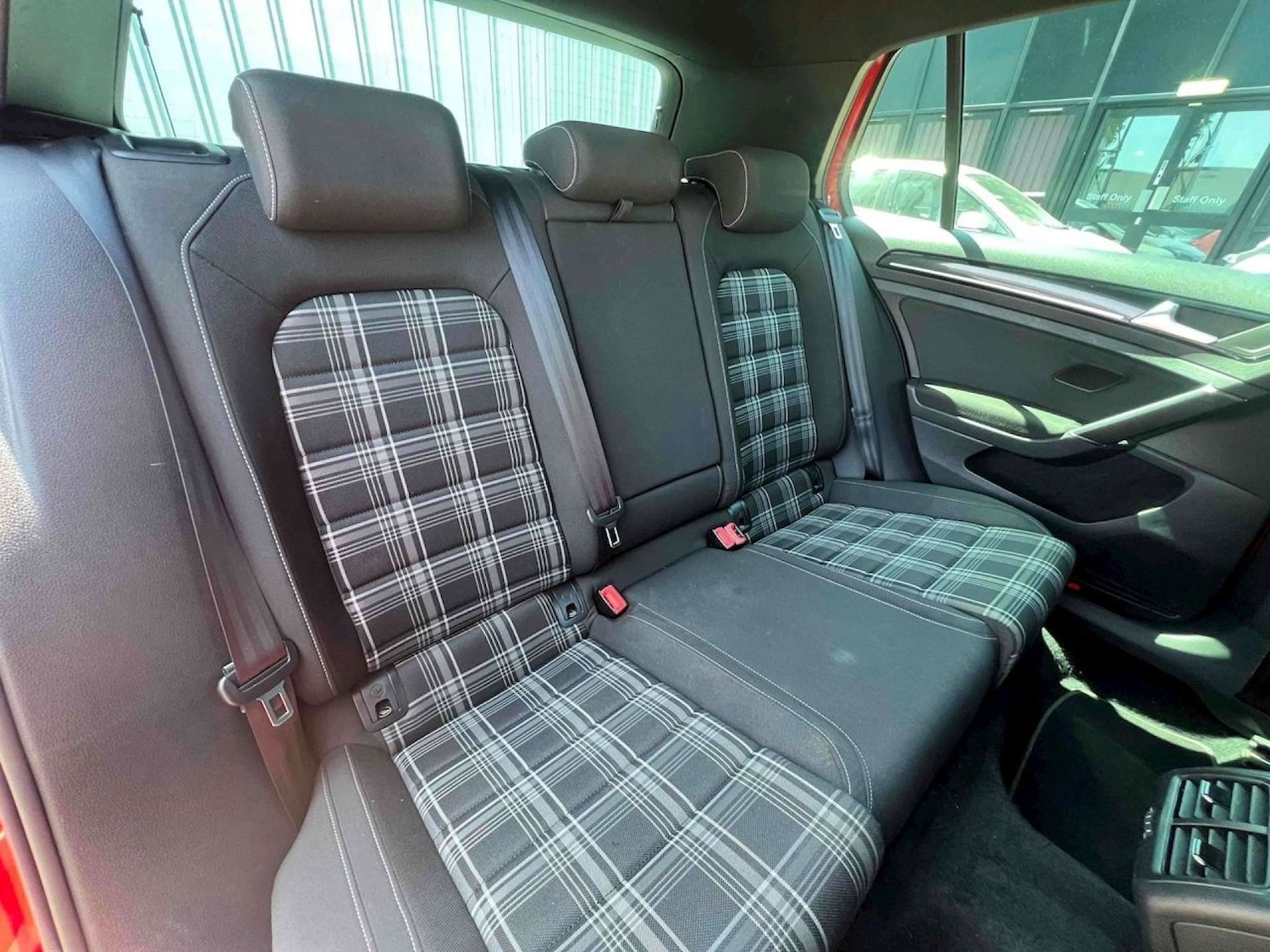 Used Volkswagen Golf 2014 for sale - 76601039: Photo 10