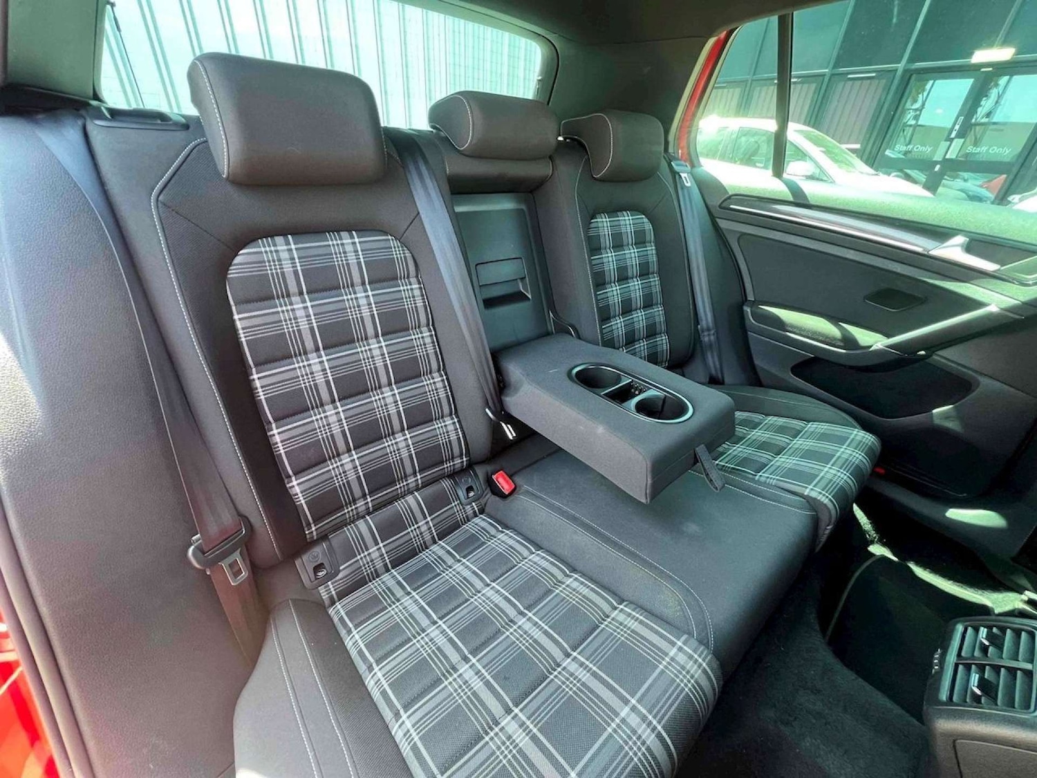 Used Volkswagen Golf 2014 for sale - 76601039: Photo 11