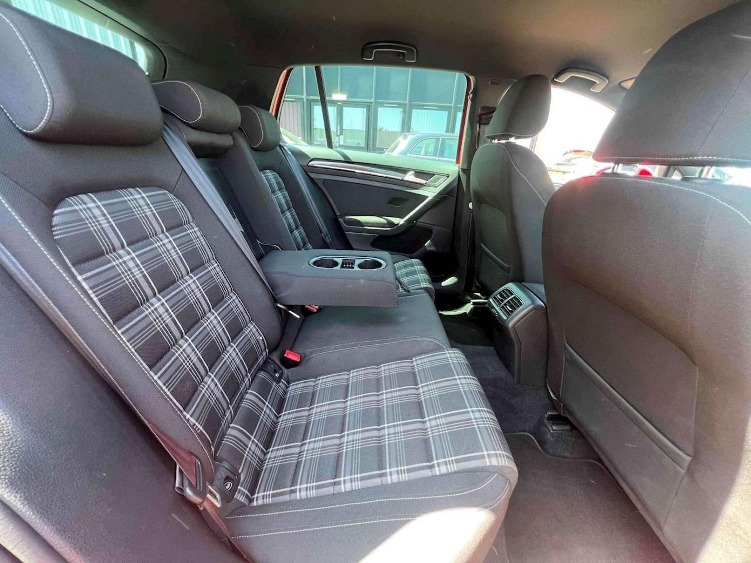 Used Volkswagen Golf 2014 for sale - 76601039: Photo 12