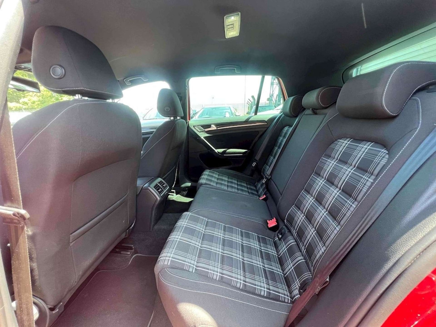 Used Volkswagen Golf 2014 for sale - 76601039: Photo 16