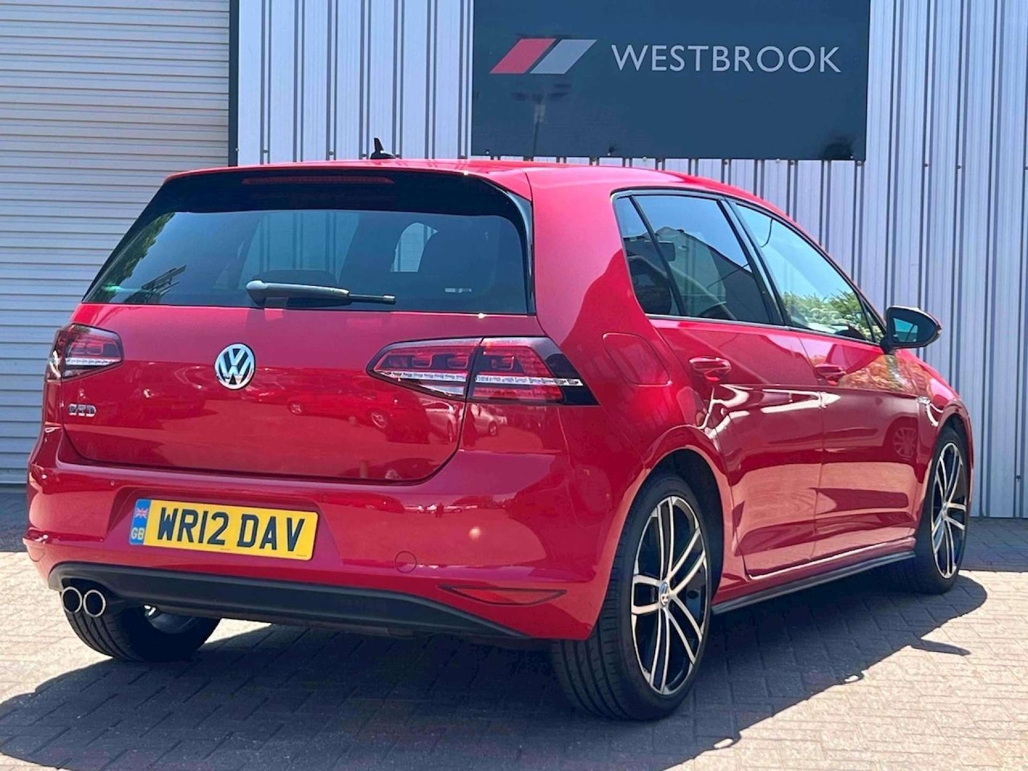 Used Volkswagen Golf 2014 for sale - 76601039: Photo 2