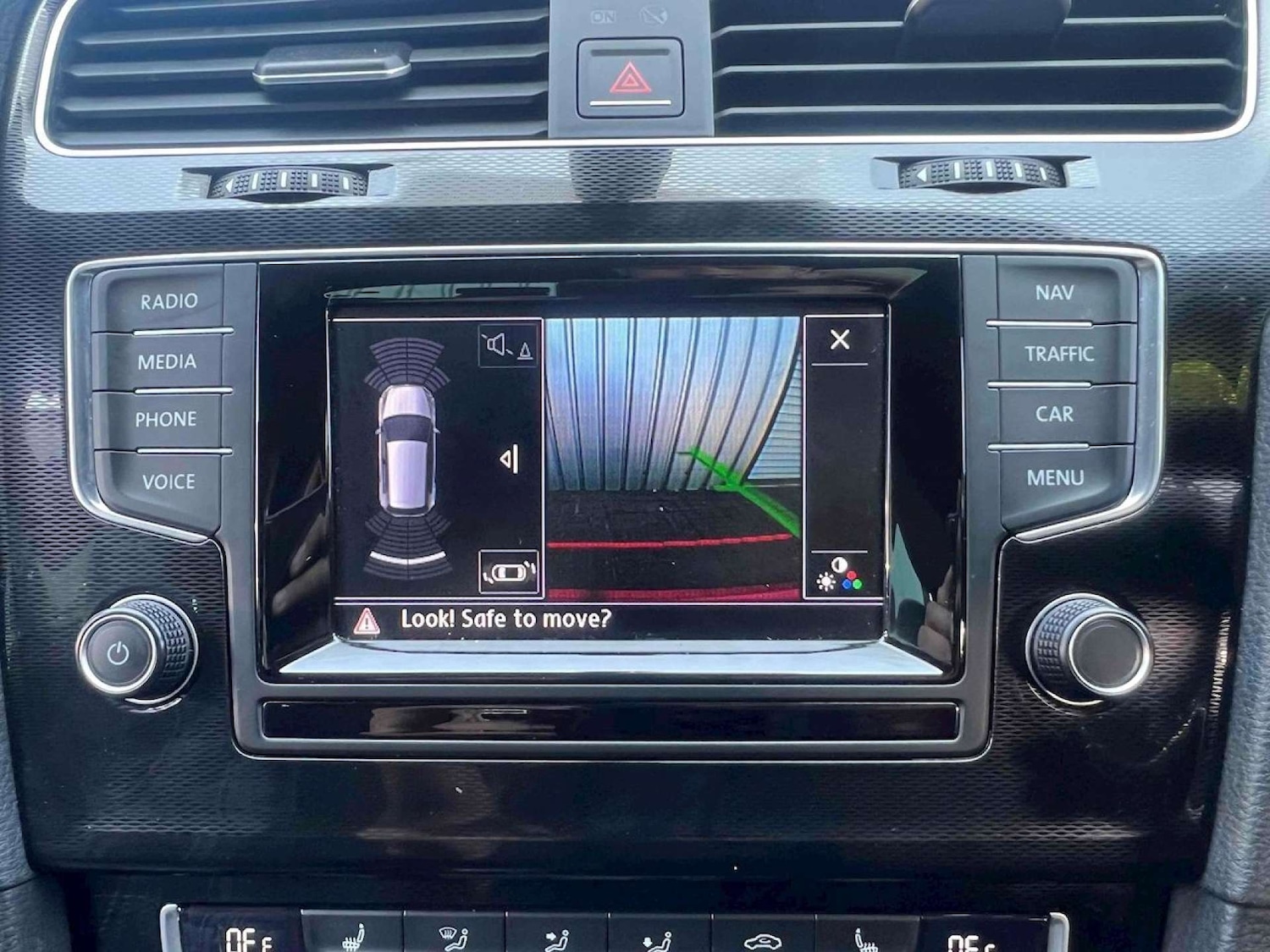 Used Volkswagen Golf 2014 for sale - 76601039: Photo 31