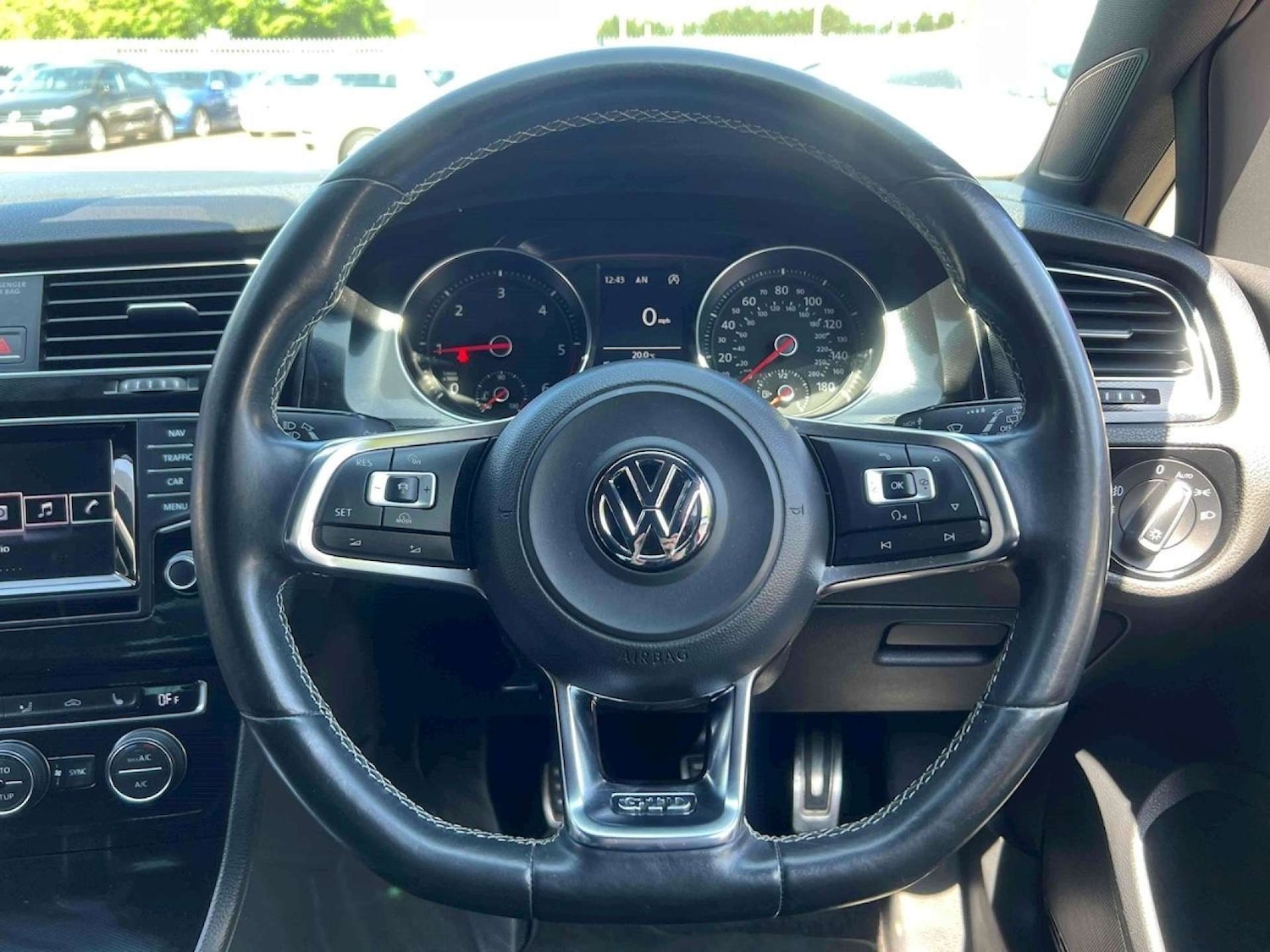 Used Volkswagen Golf 2014 for sale - 76601039: Photo 35