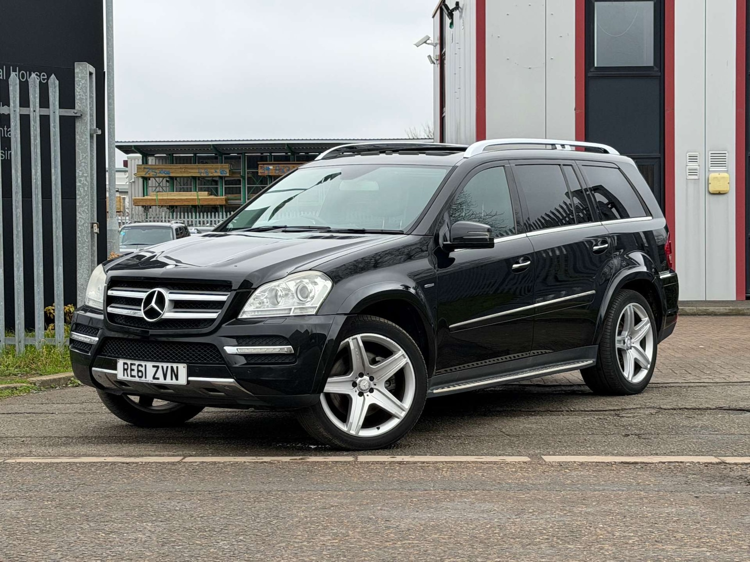 Used Mercedes-Benz GL Class 2011 for sale - 77380701: Photo 17