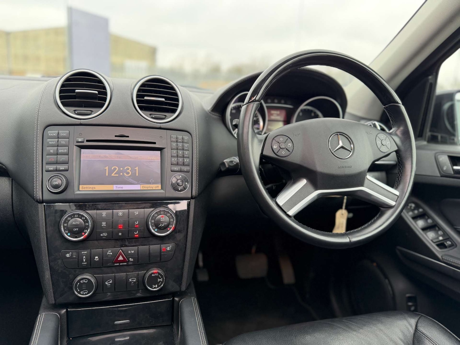 Used Mercedes-Benz GL Class 2011 for sale - 77380701: Photo 23