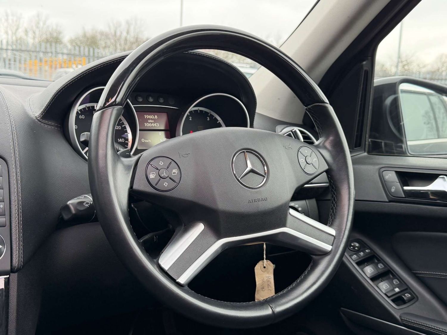 Used Mercedes-Benz GL Class 2011 for sale - 77380701: Photo 24