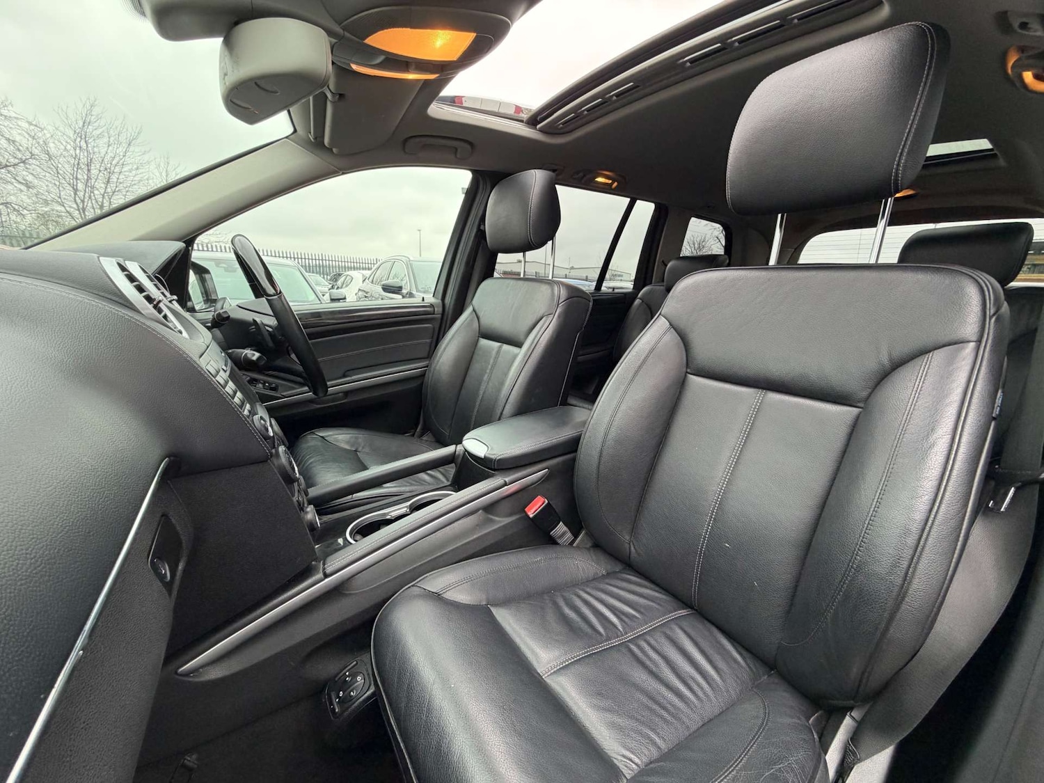 Used Mercedes-Benz GL Class 2011 for sale - 77380701: Photo 39