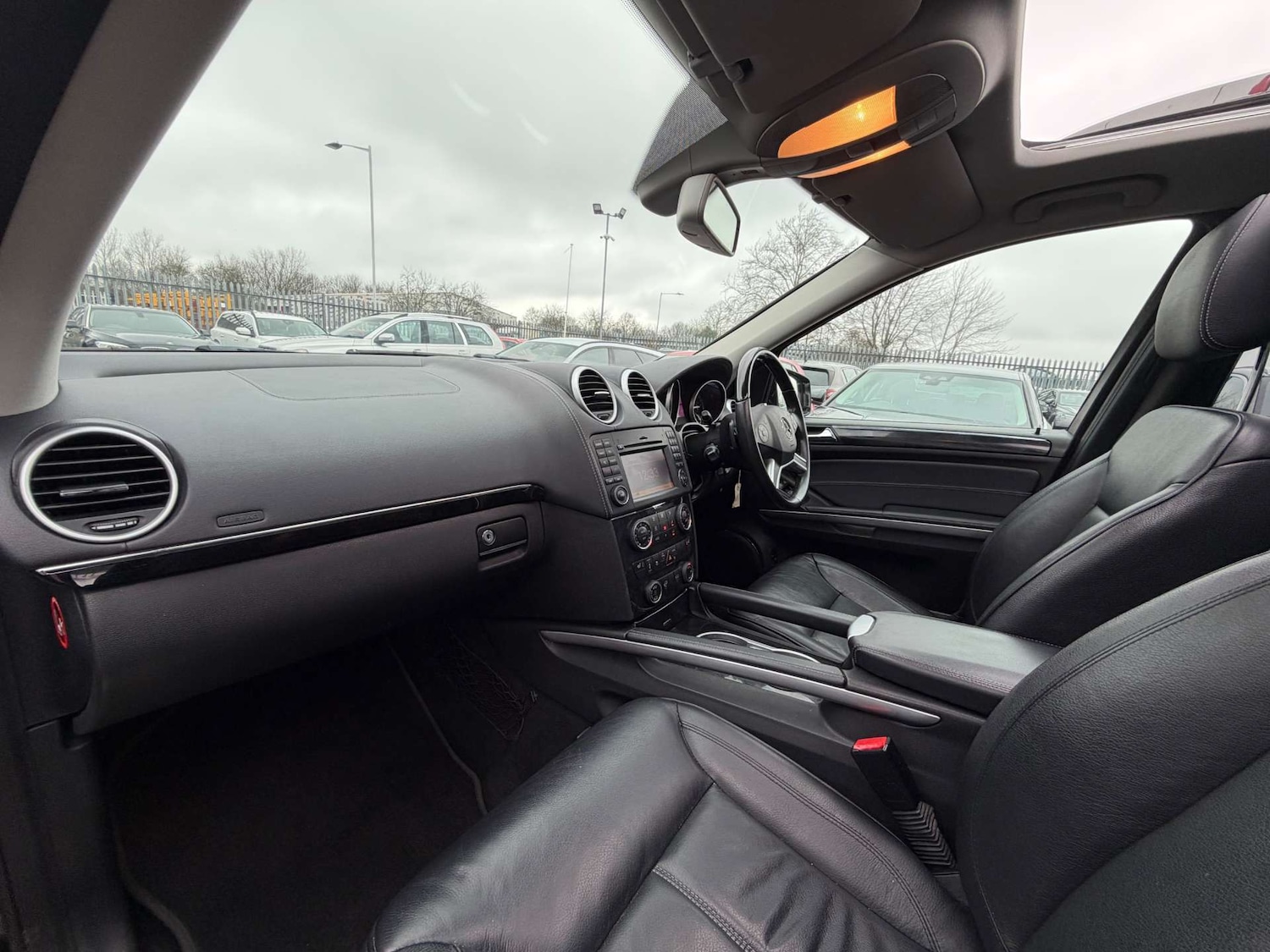 Used Mercedes-Benz GL Class 2011 for sale - 77380701: Photo 42