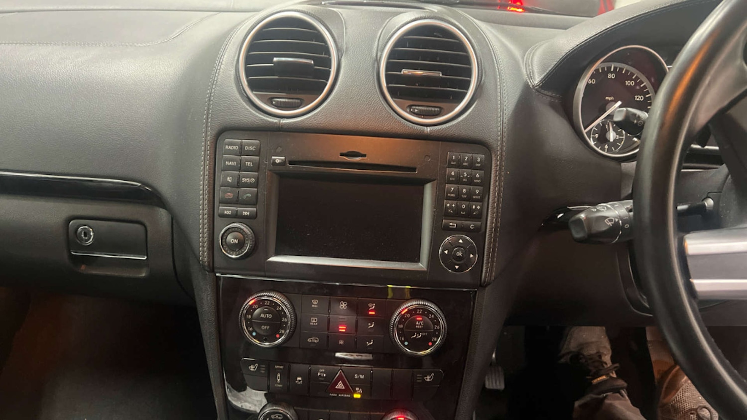 Used Mercedes-Benz GL Class 2011 for sale - 77380701: Photo 6