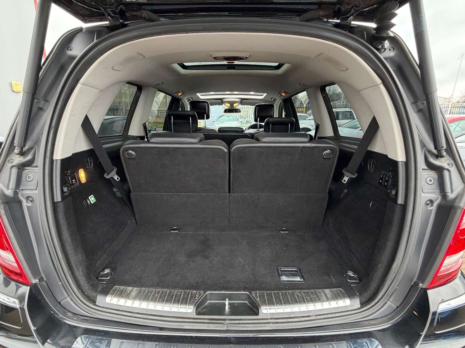 Used Mercedes-Benz GL Class 2011 for sale - 77380701: Photo 72