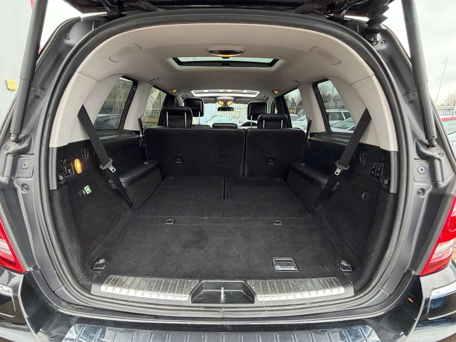 Used Mercedes-Benz GL Class 2011 for sale - 77380701: Photo 73