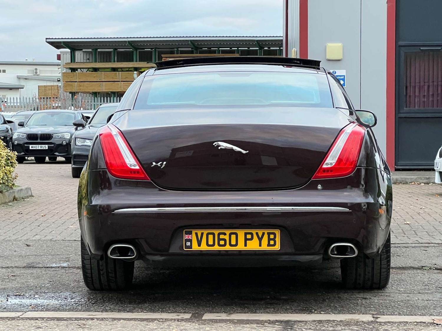 Used Jaguar XJ 2010 for sale - 76533566: Photo 18