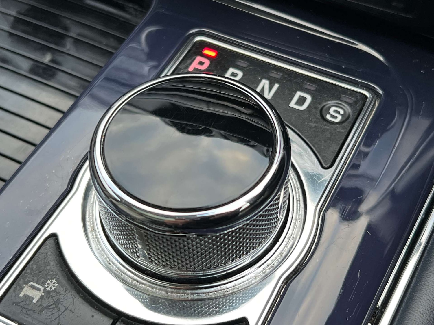 Used Jaguar XJ 2010 for sale - 76533566: Photo 53