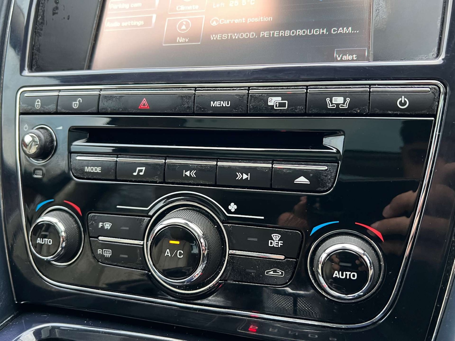 Used Jaguar XJ 2010 for sale - 76533566: Photo 54