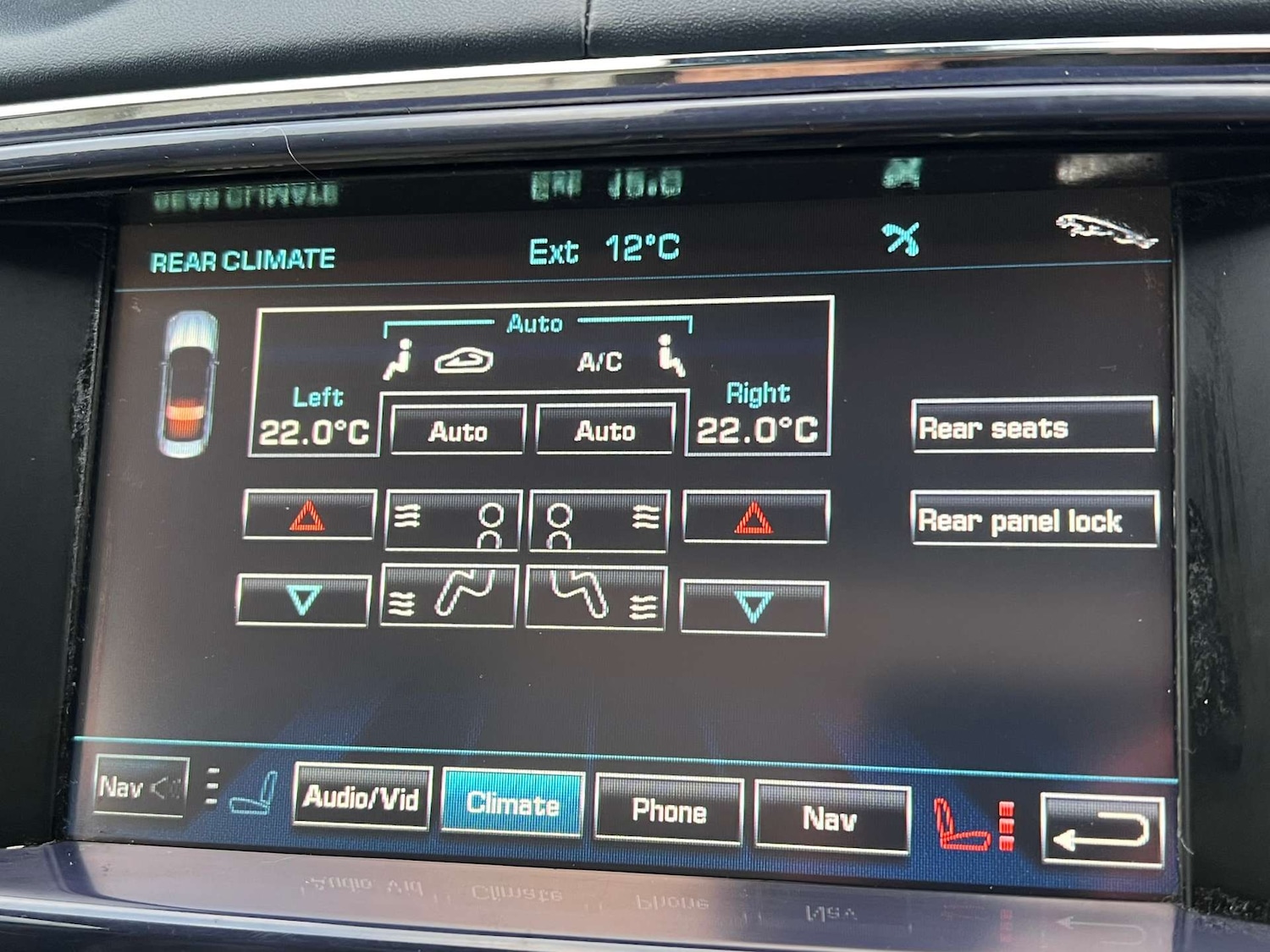 Used Jaguar XJ 2010 for sale - 76533566: Photo 60