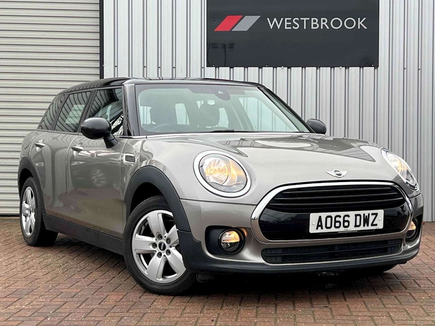 Used MINI Clubman 2016 for sale - 76005234: Photo 1