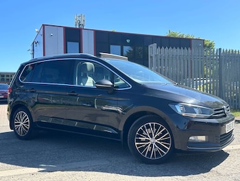 Used Volkswagen Touran 2015 for sale - 78480185: Photo