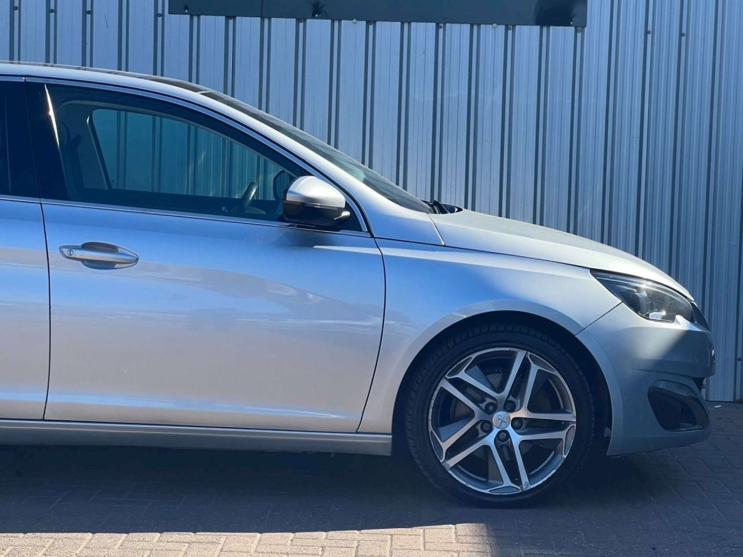 Used Peugeot 308 2014 for sale - 78045930: Photo 10