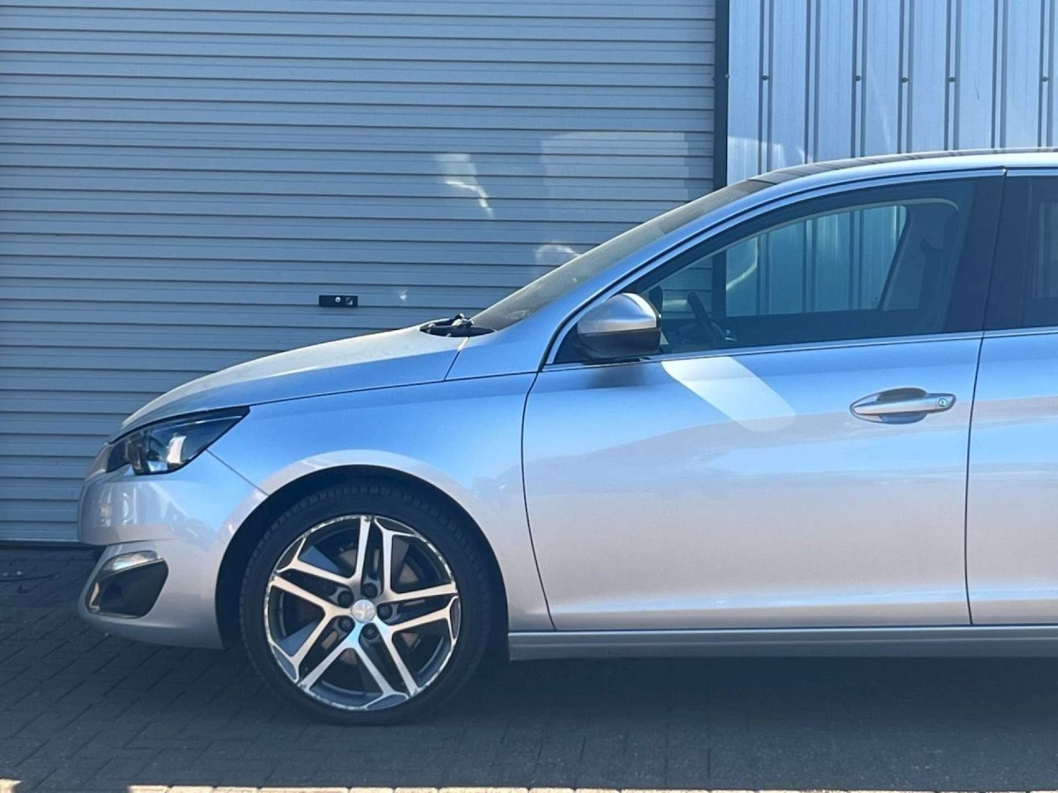 Used Peugeot 308 2014 for sale - 78045930: Photo 11