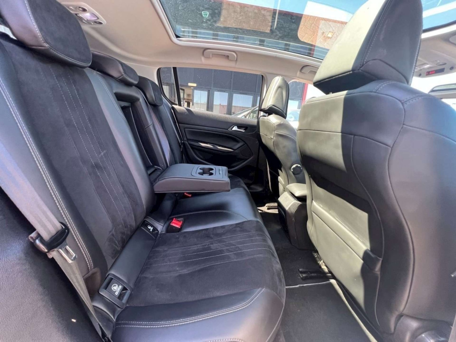 Used Peugeot 308 2014 for sale - 78045930: Photo 28