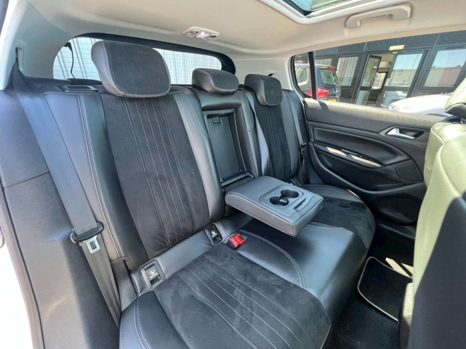 Used Peugeot 308 2014 for sale - 78045930: Photo 29