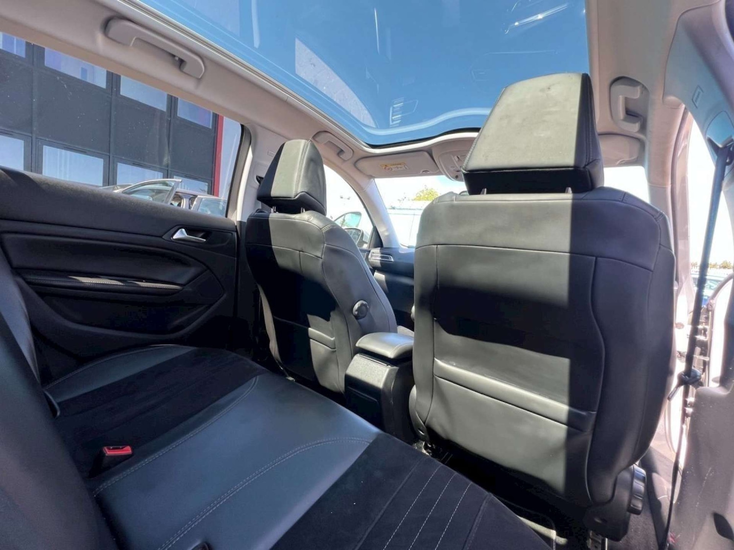 Used Peugeot 308 2014 for sale - 78045930: Photo 31