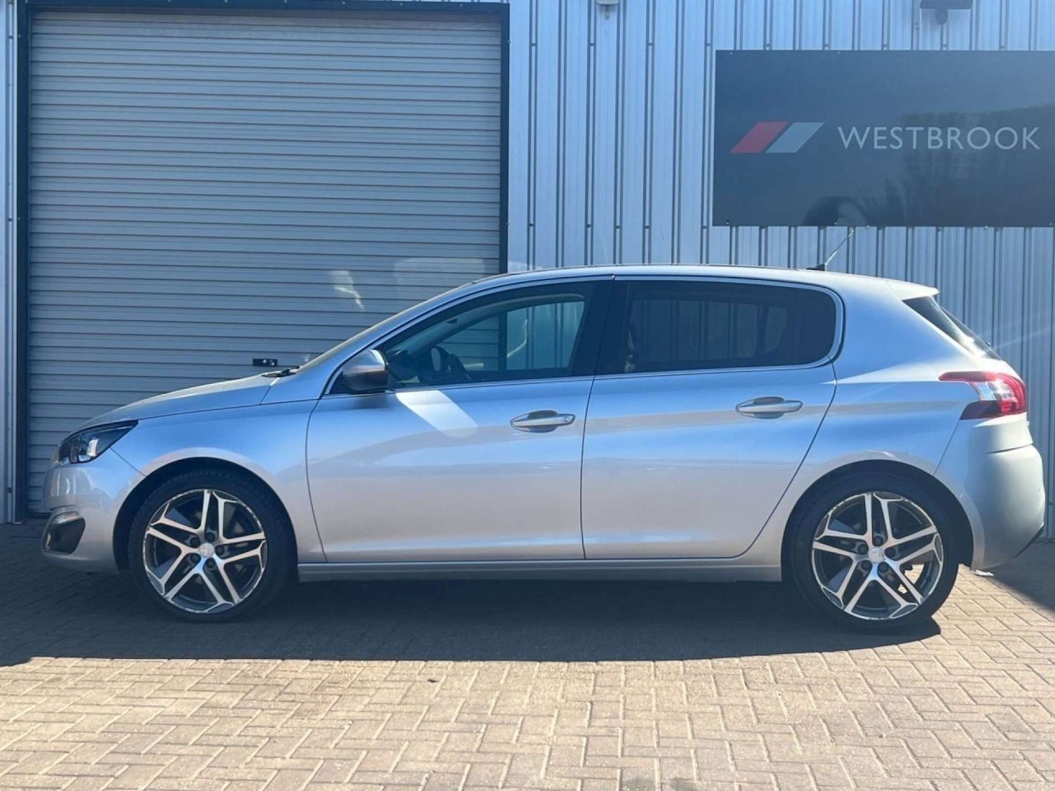 Used Peugeot 308 2014 for sale - 78045930: Photo 6