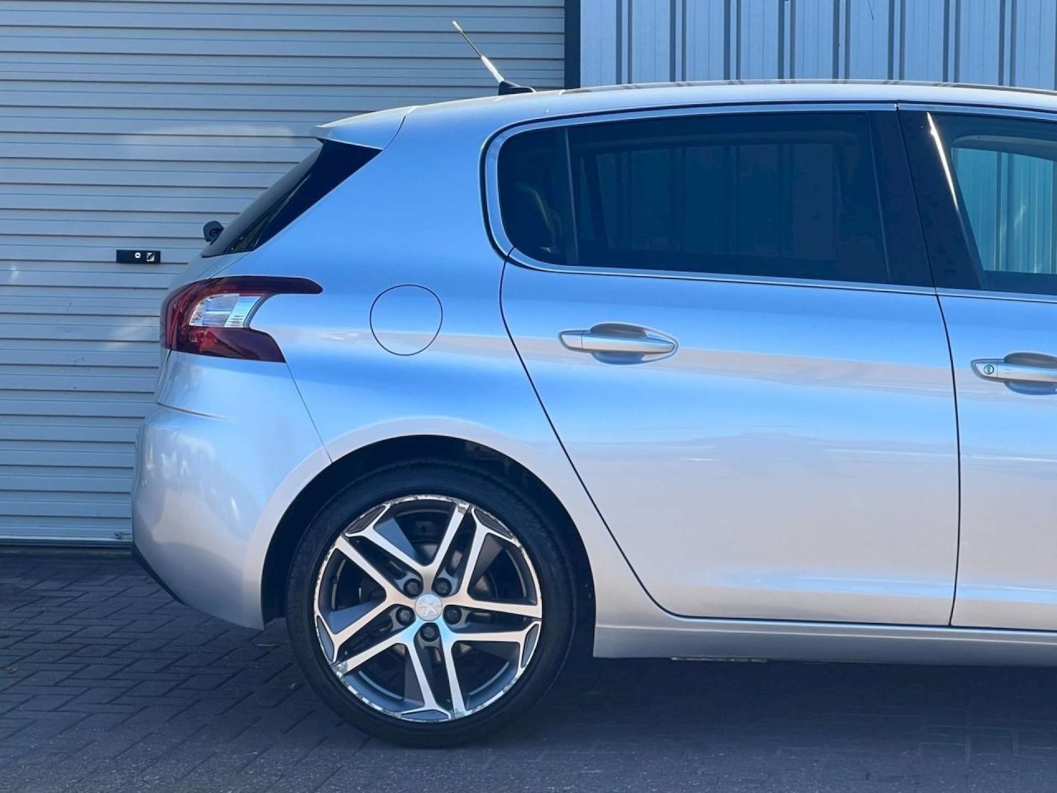 Used Peugeot 308 2014 for sale - 78045930: Photo 9