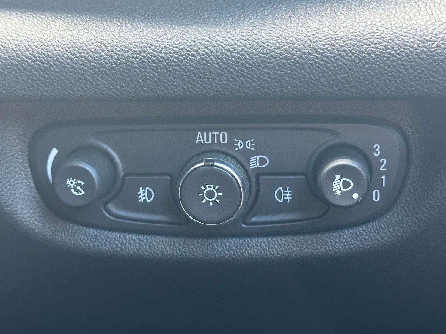 Used Vauxhall Insignia 2017 for sale - 77626964: Photo 68