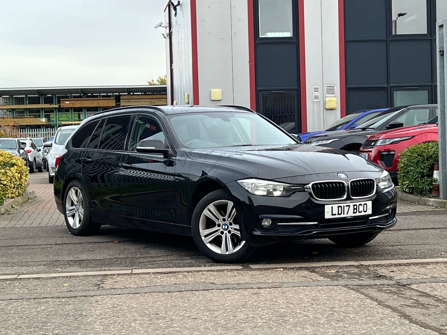 Used BMW 3 Series 2017 for sale - 76331509: Photo 14