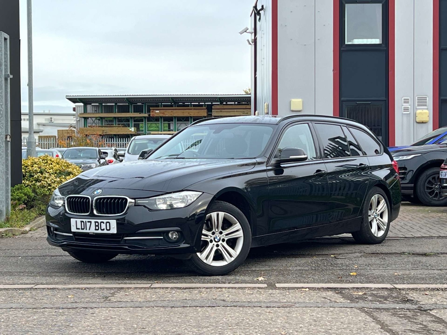 Used BMW 3 Series 2017 for sale - 76331509: Photo 16