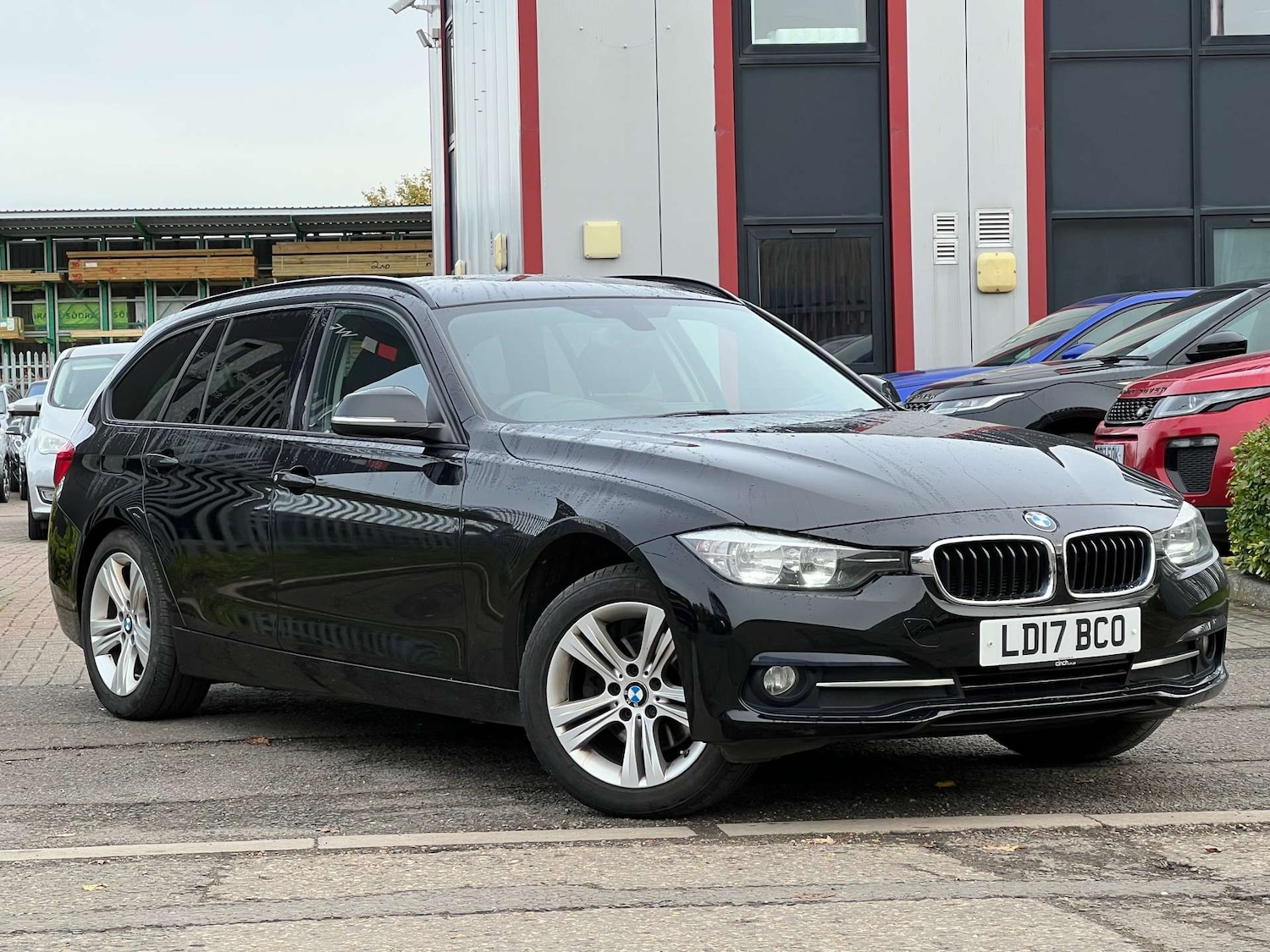 Used BMW 3 Series 2017 for sale - 76331509: Photo 3