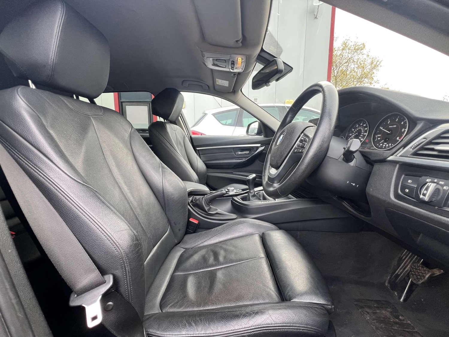 Used BMW 3 Series 2017 for sale - 76331509: Photo 33