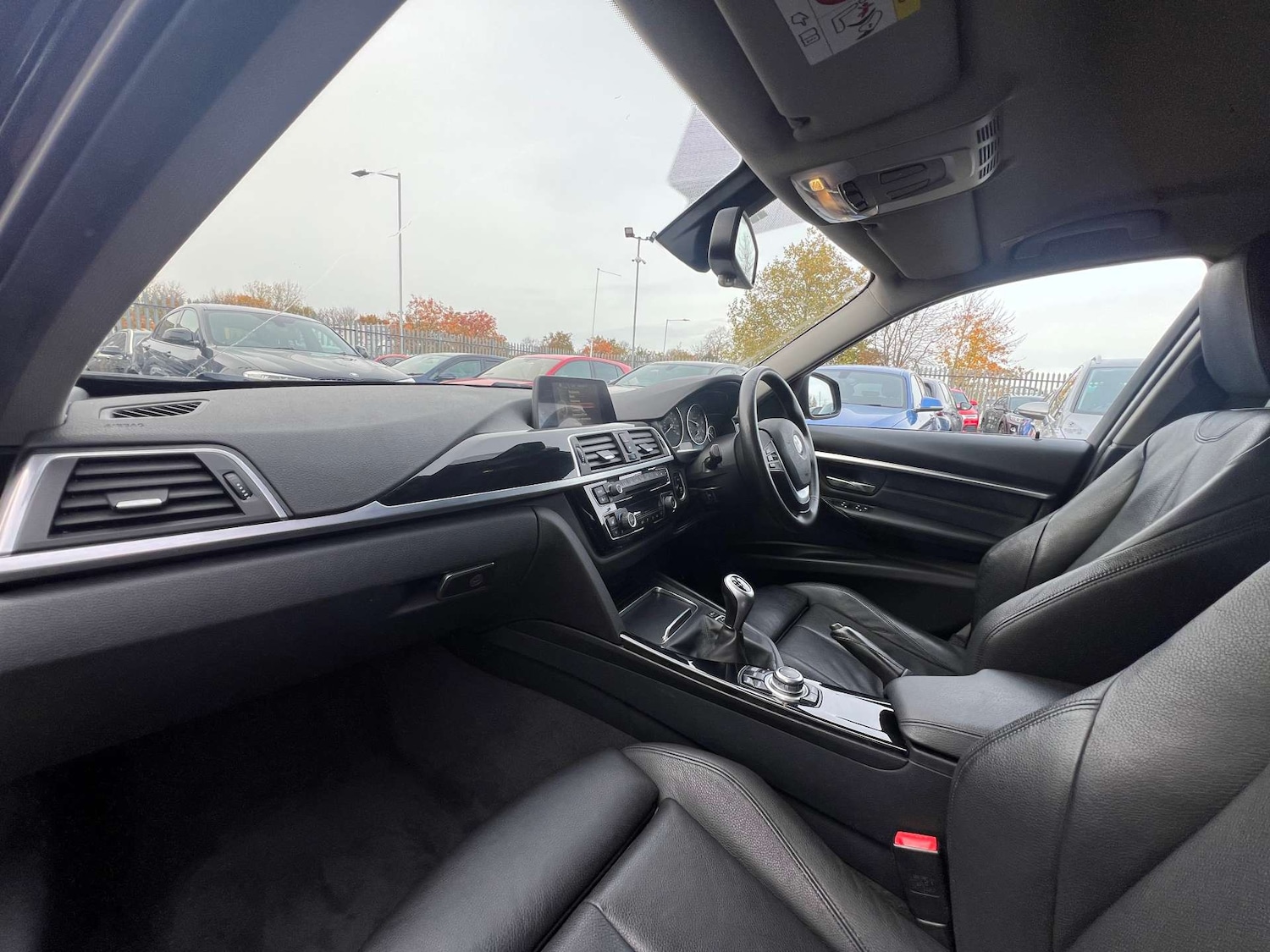 Used BMW 3 Series 2017 for sale - 76331509: Photo 42