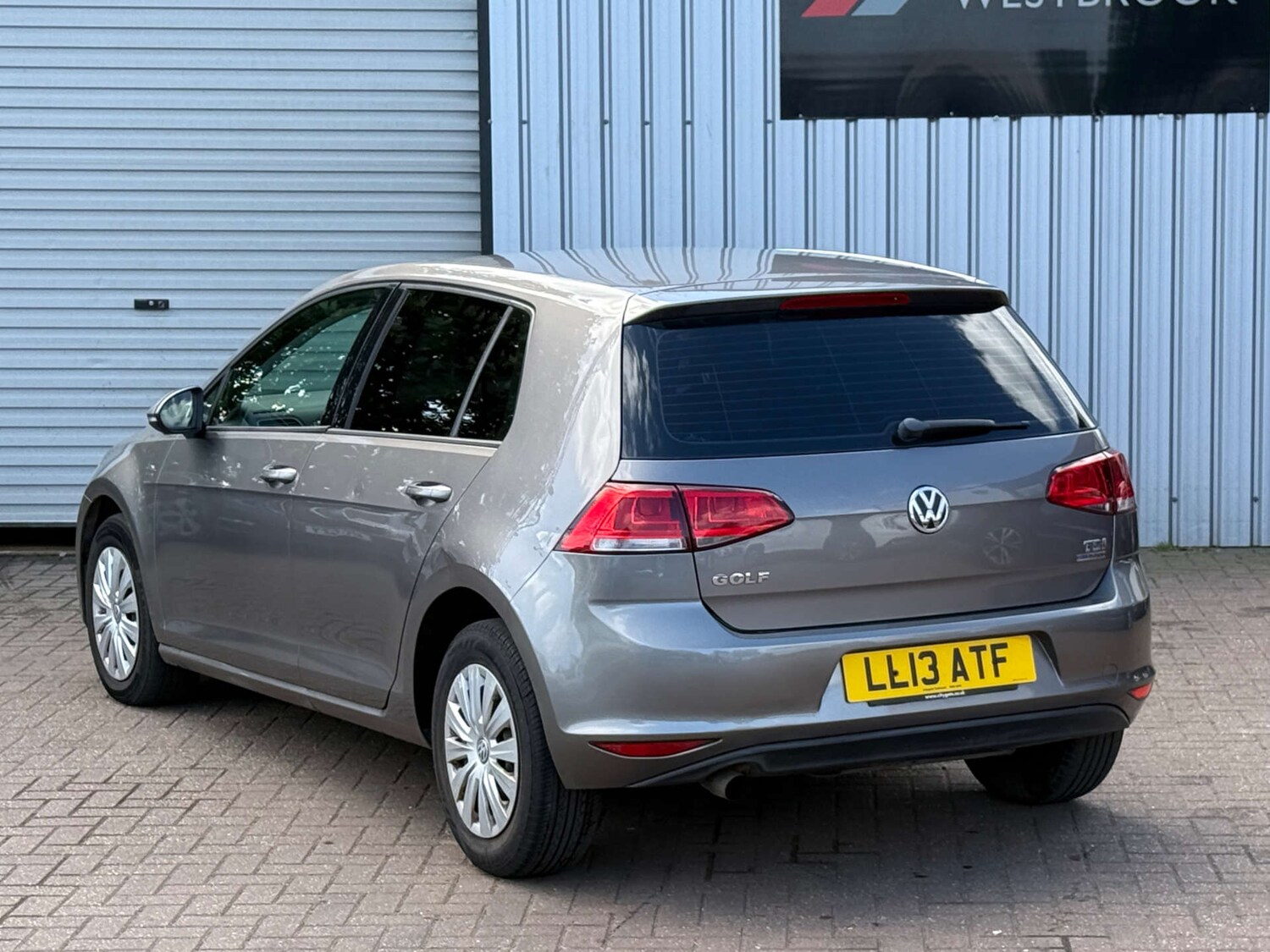 Vehicle 29