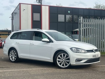 Used Volkswagen Golf 2019 for sale - 78480191: Photo