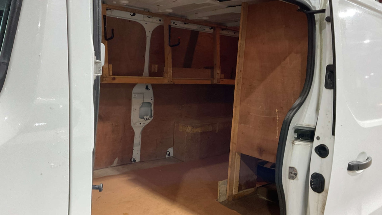 Used Vauxhall Vivaro 2015 for sale - 77889969: Photo 7