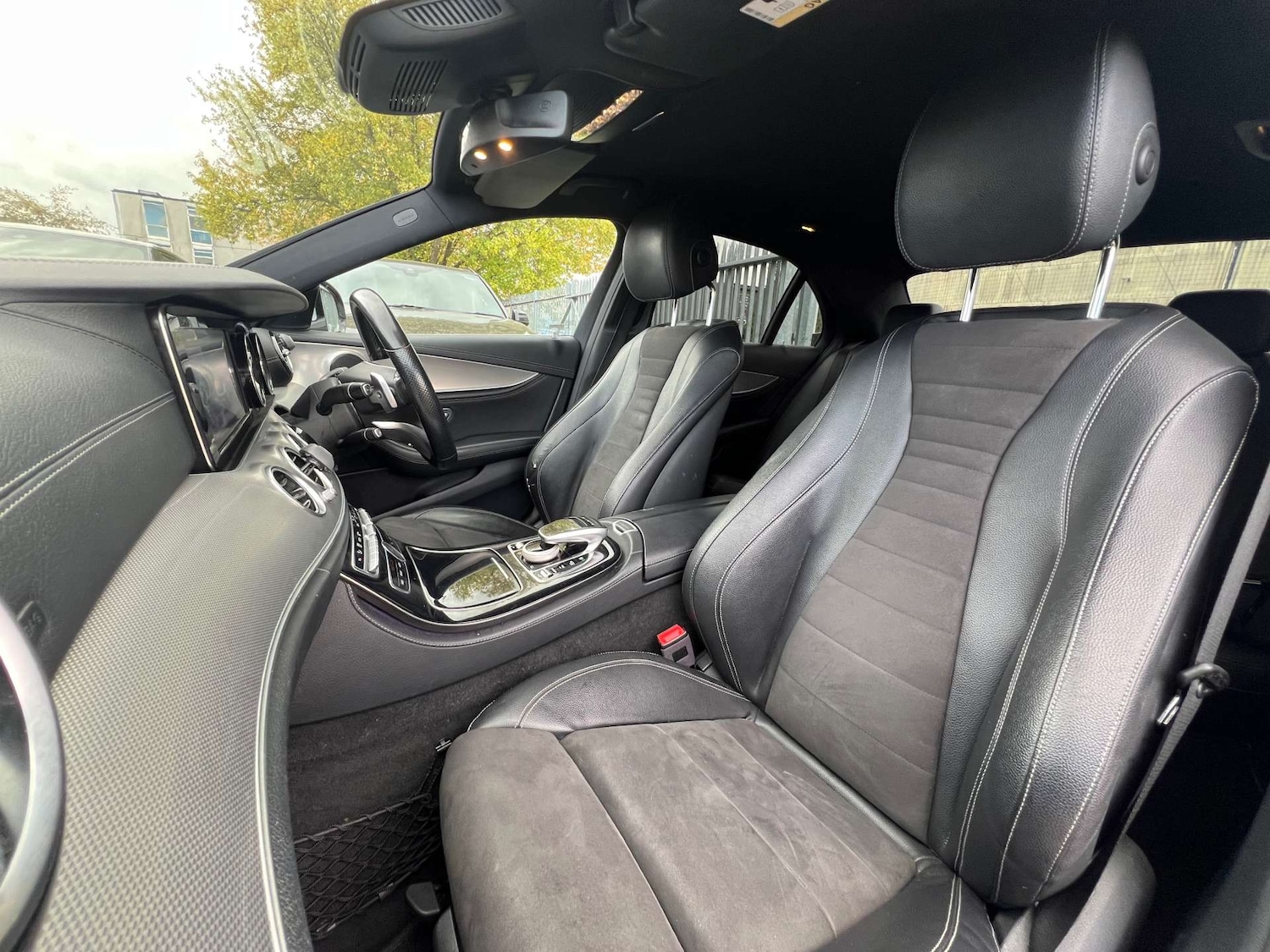 Used Mercedes-Benz E Class 2017 for sale - 76331505: Photo 39