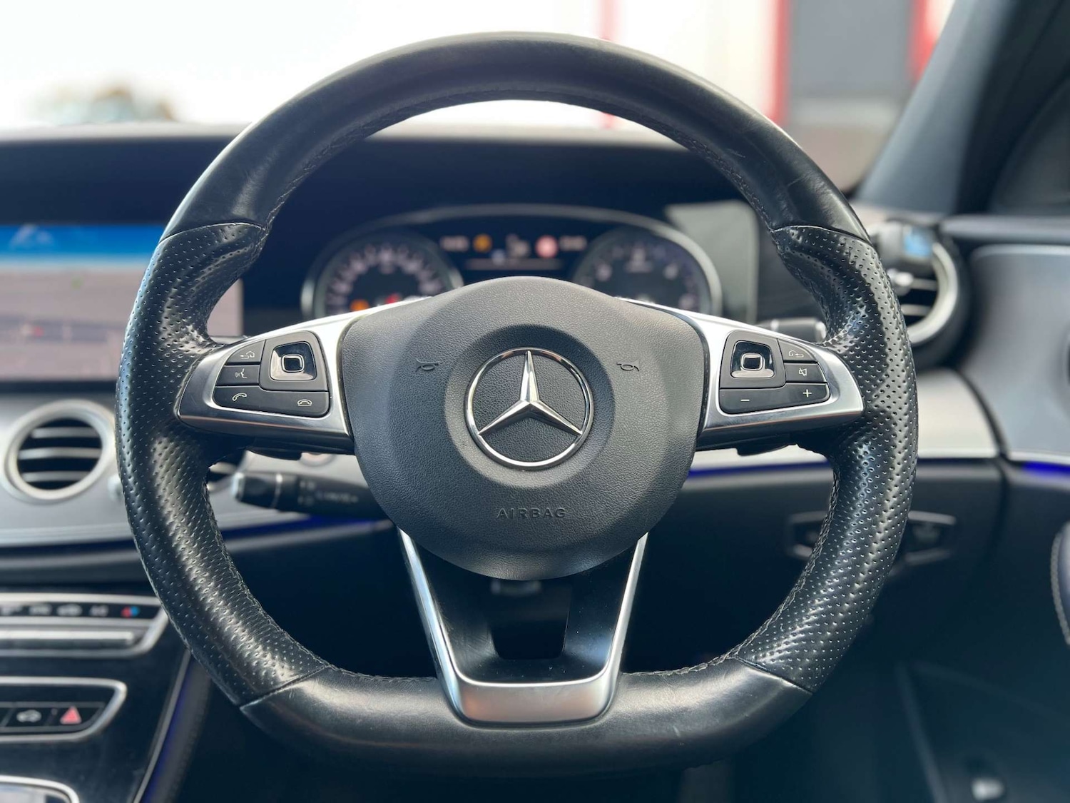 Used Mercedes-Benz E Class 2017 for sale - 76331505: Photo 77