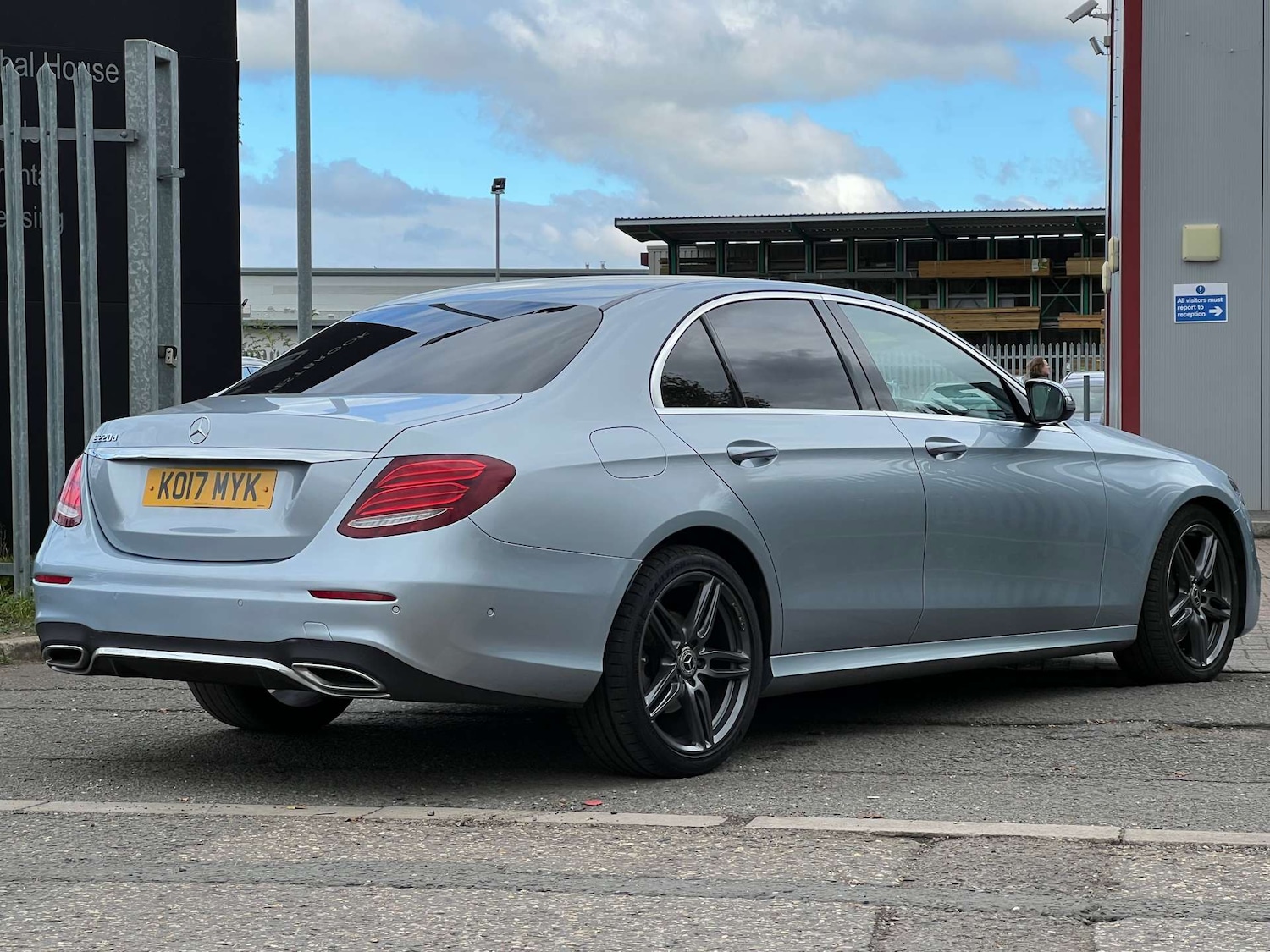 Used Mercedes-Benz E Class 2017 for sale - 76331505: Photo 8