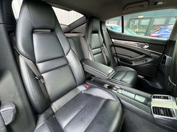Used Porsche Panamera 2012 for sale - 74707827: Photo 33