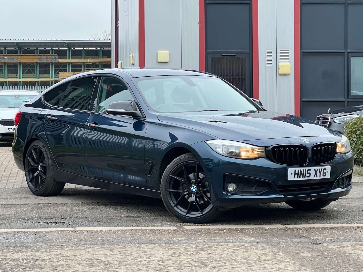 Used BMW 3 Series 2015 for sale - 77328604: Photo 3